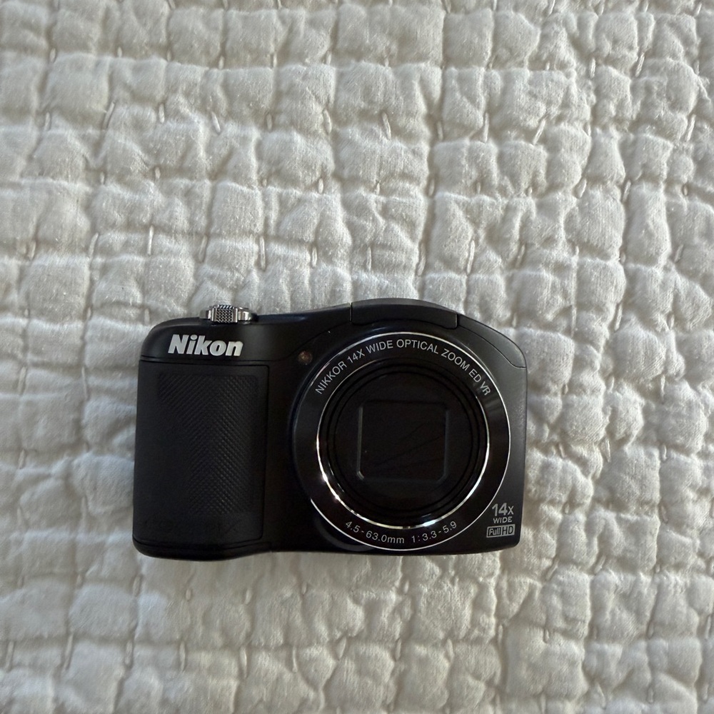 Nikon COOLPIX L610